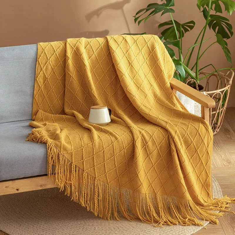 

Вязаное одеяло в скандинавском стиле, декоративное мягкое покрывало в клетку с кисточками, для сна, путешествий, однотонное покрывало для дивана для взрослых