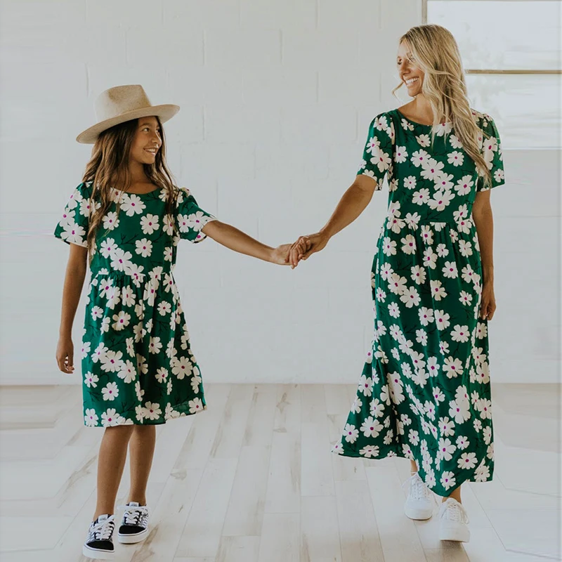 

2022 New Family Matching Outfits Women Girls Kids Dress Parent-Child Casual Clothes Mother Daughter Beachwear