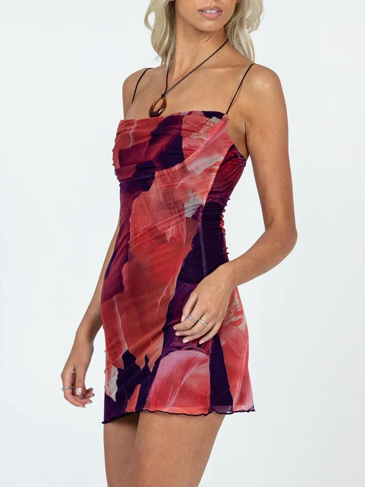 Женское платье с квадратным вырезом открытой спиной и высокой талией