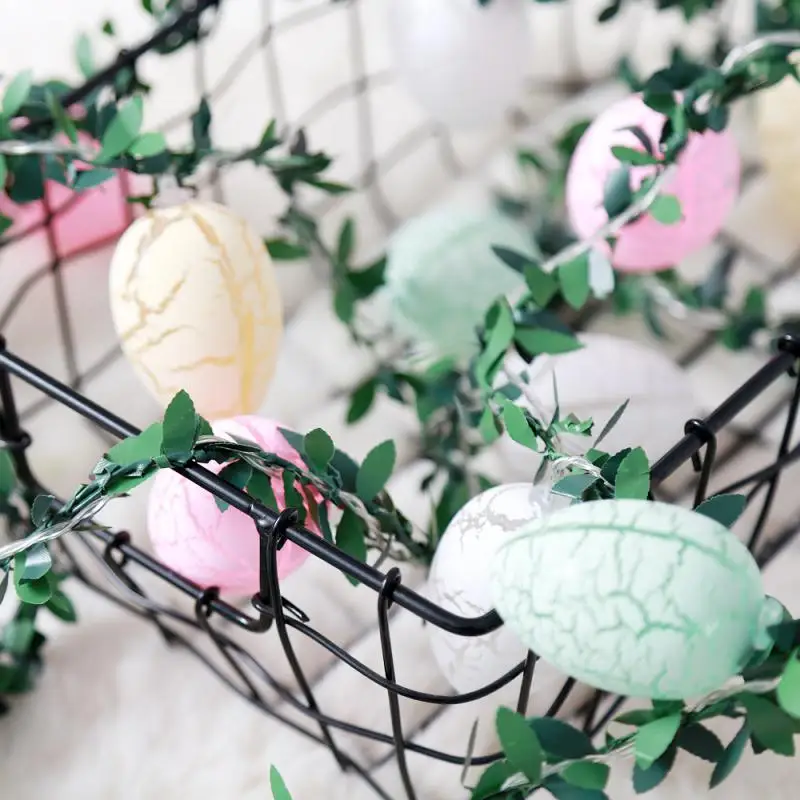 

Светящаяся гирлянда с пасхальными яйцами