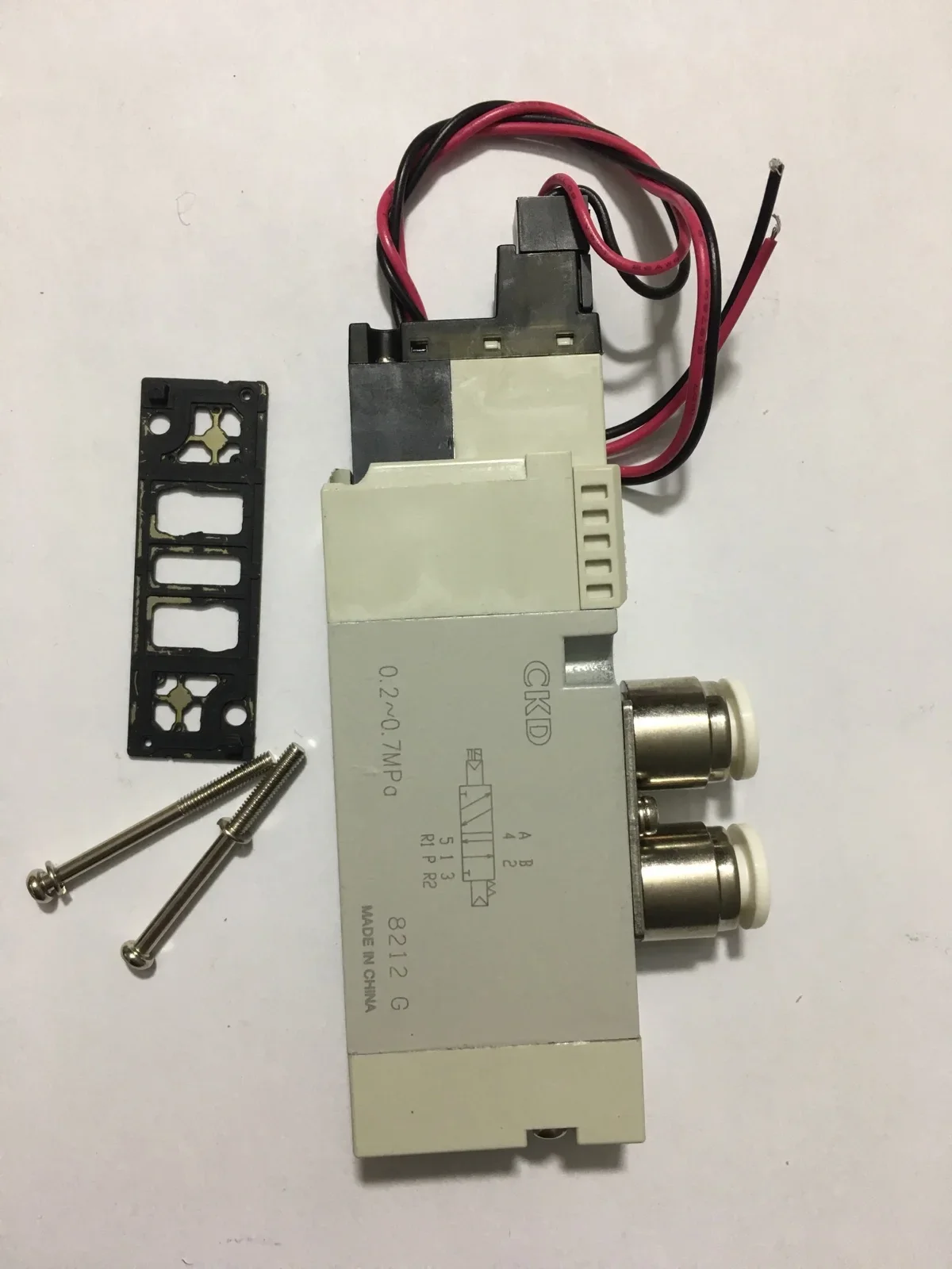 4GD219-E2C точечный электромагнитный клапан CKD 4GD219-C6-E2C-3
