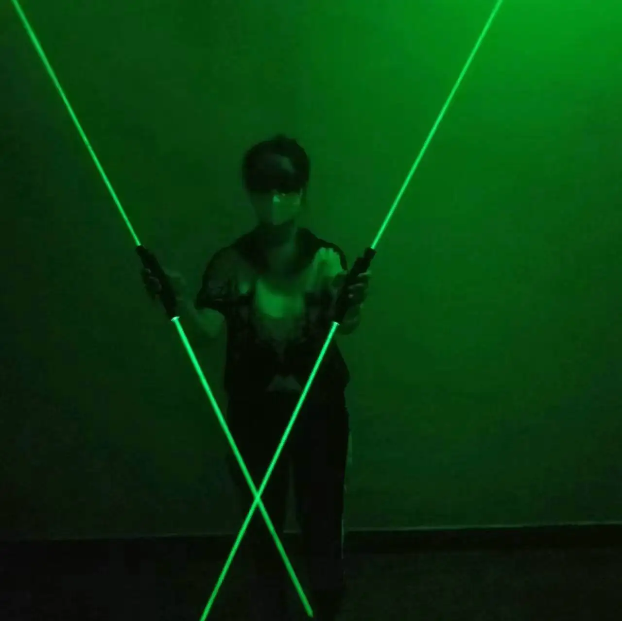 Зеленая модель 532nmLaser фонарик с двойной головкой лазерная фотолампа лазерный
