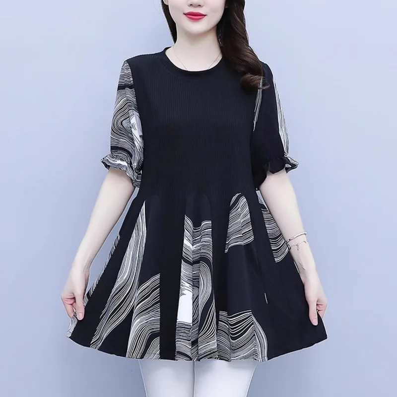 #2868 офисная Винтажная футболка женская с разрезом и принтом модная коротким