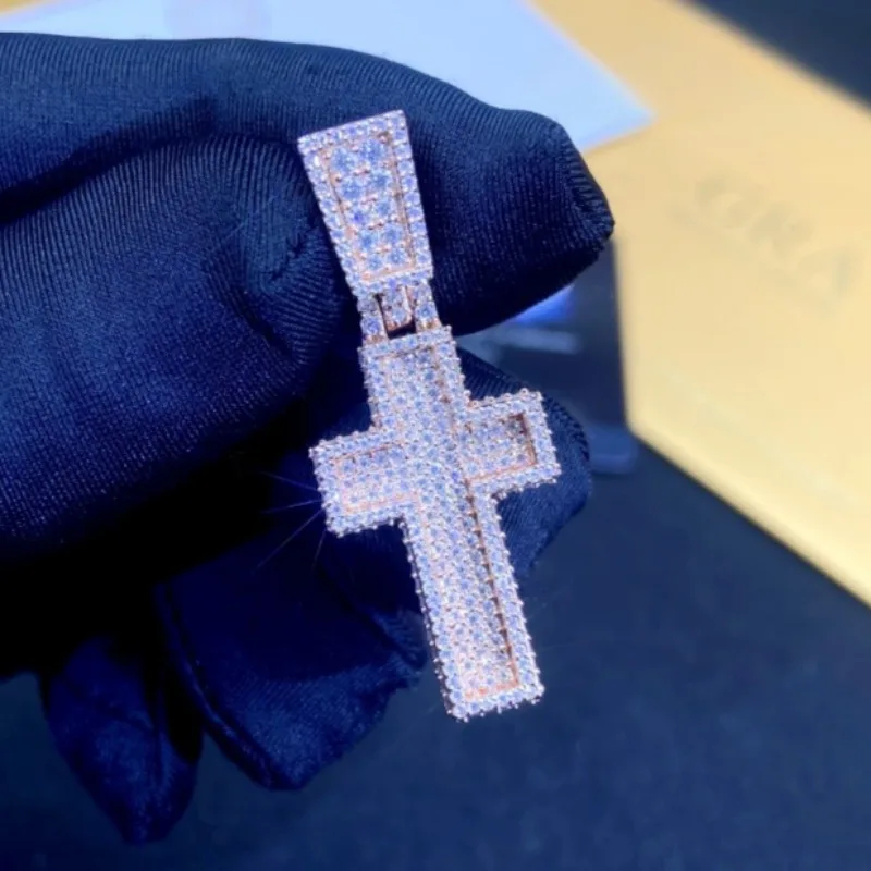 Мужской кулон в виде креста из муассанита с покрытием серебра 925 пробы