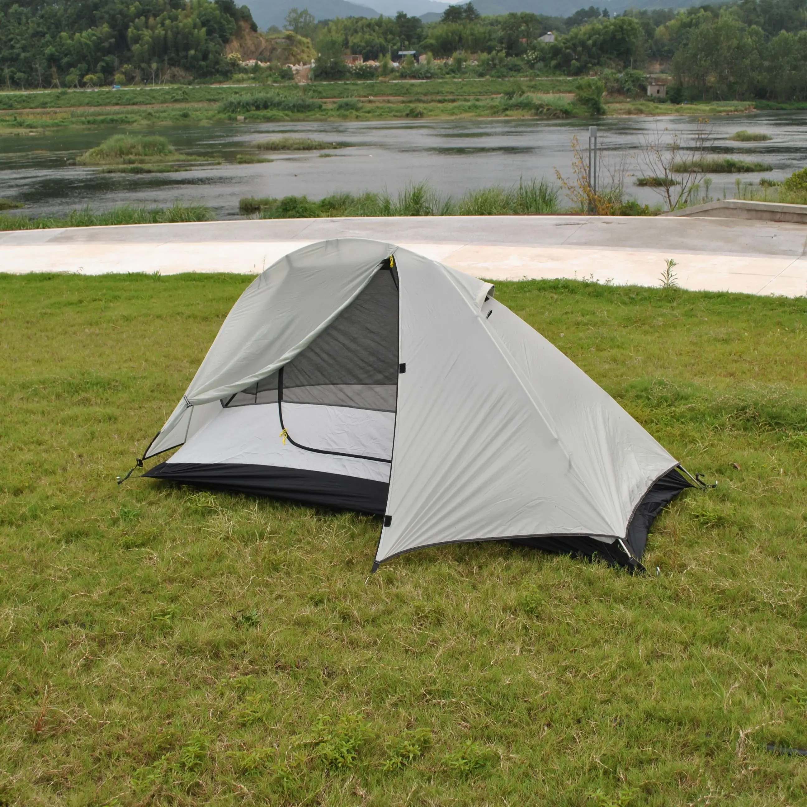 Сверхлегкая туристическая палатка Nemo Hornet с алюминиевыми колышками