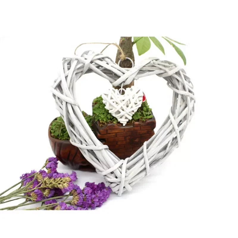 

Romantic Wicker Rattan Hanging Heart Wreath Wedding Love Supplies Home Wall Art Hangings Decoration Party