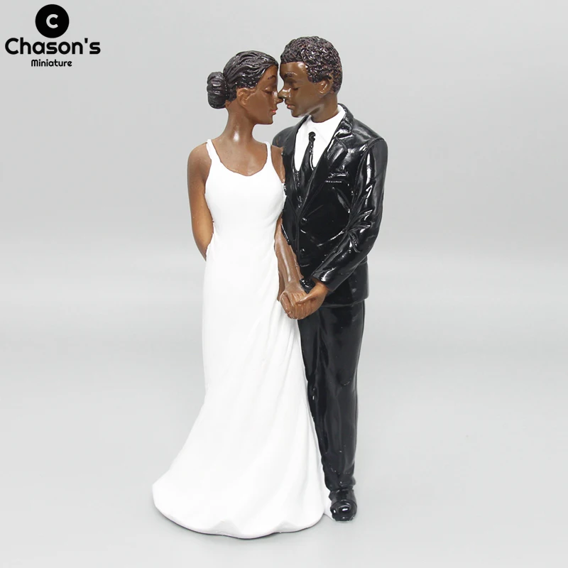 

Black People Love Wedding Couple Figurines Anniversary Valentine's Day Gifts San Valentin Gay Car Cake Ornaments Home Decoration