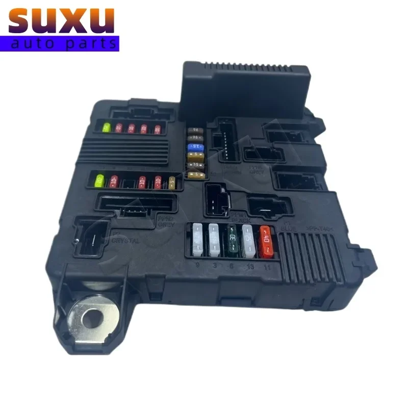 Блок предохранителей двигателя OEM 8200306033 8200306032 5118399300 8200262385 для Renault Megane Scenic 2002-2006 II