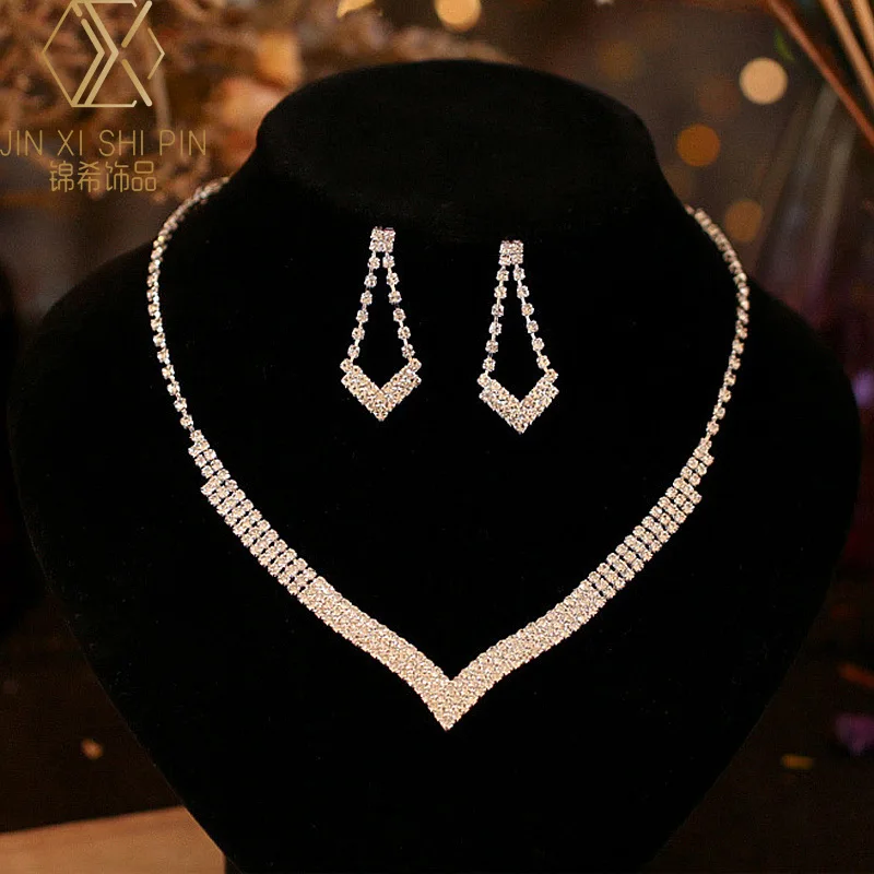 

Women's Jewelry Set 2 Piece Exquisite Claw Chain Necklace Earring Set 2 Piece Rhinestone Clavicle Chain Dinner Accessories