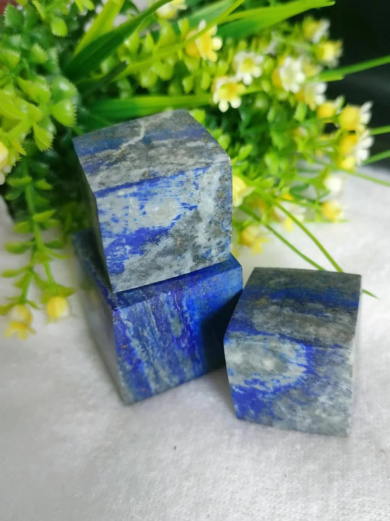 

4-5cm Natural Lapis Lazuli Cube Gems Hand Healing Reiki Home Office Decoration Carving Pockets Crystal Energy