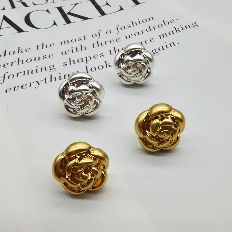 

2022 new fashion temperament retro simple small earrings 925 silver needle rose earrings female