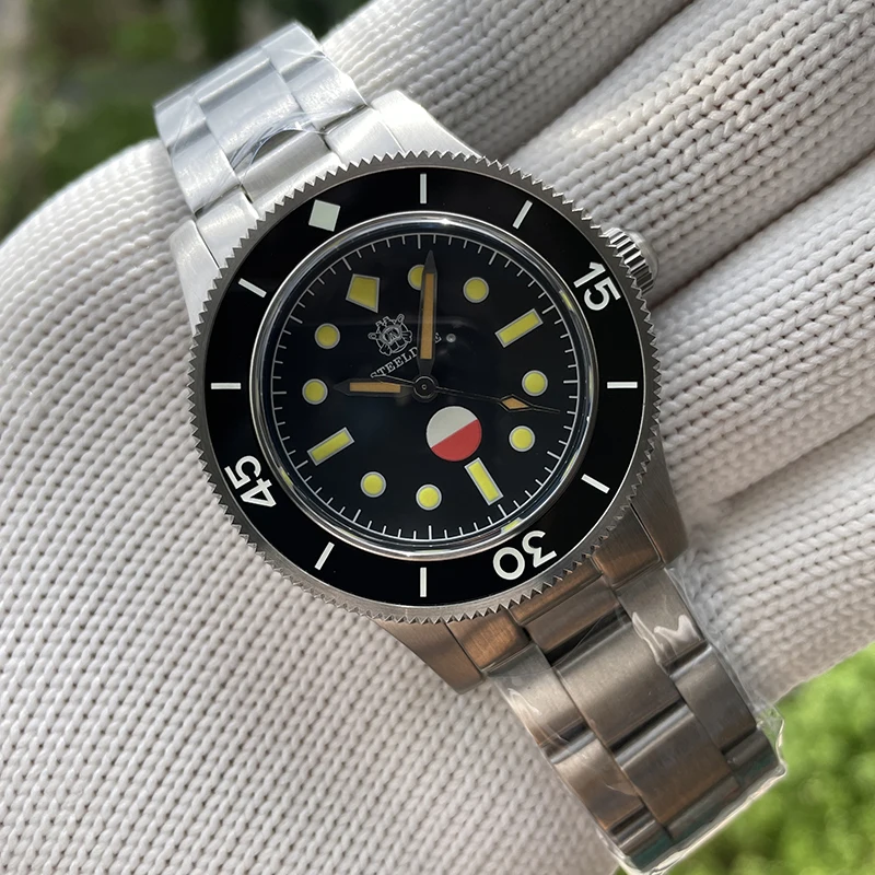 

STEELDIVE Men Diver Watch 41mm Military Automatic Mechanical Wristwatch 300M Waterproof Luminous Sapphire NH35 Ceramic Bezel