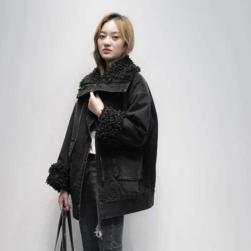 Рисунок 4 - Женская зимняя джинсовая куртка