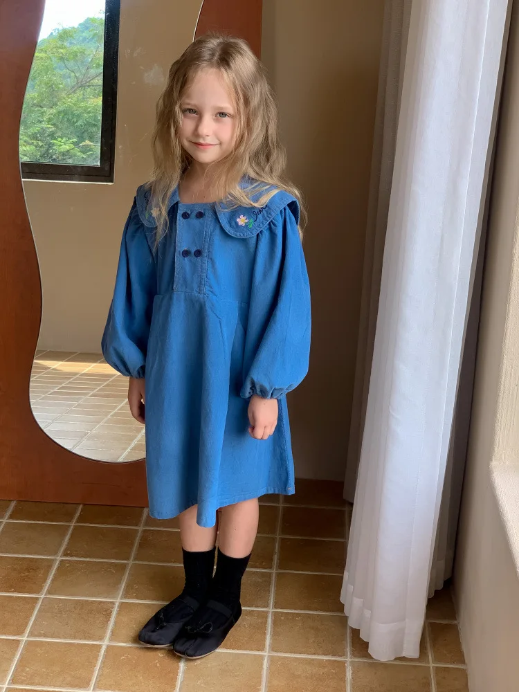 Демисезонное платье с вышивкой и рукавами-фонариками для девочек детская