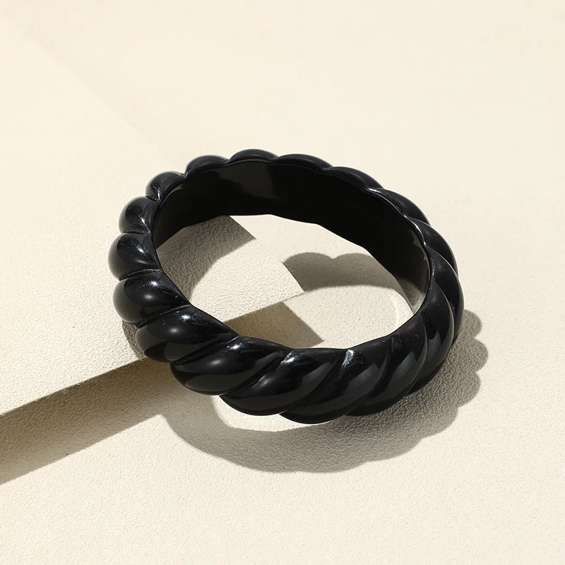 Trendy Spiral Punk Resin Bracelets for Women Bohemian Big Bangles Bracelet Charms Vintage Round Jewelry India Simple Gifts