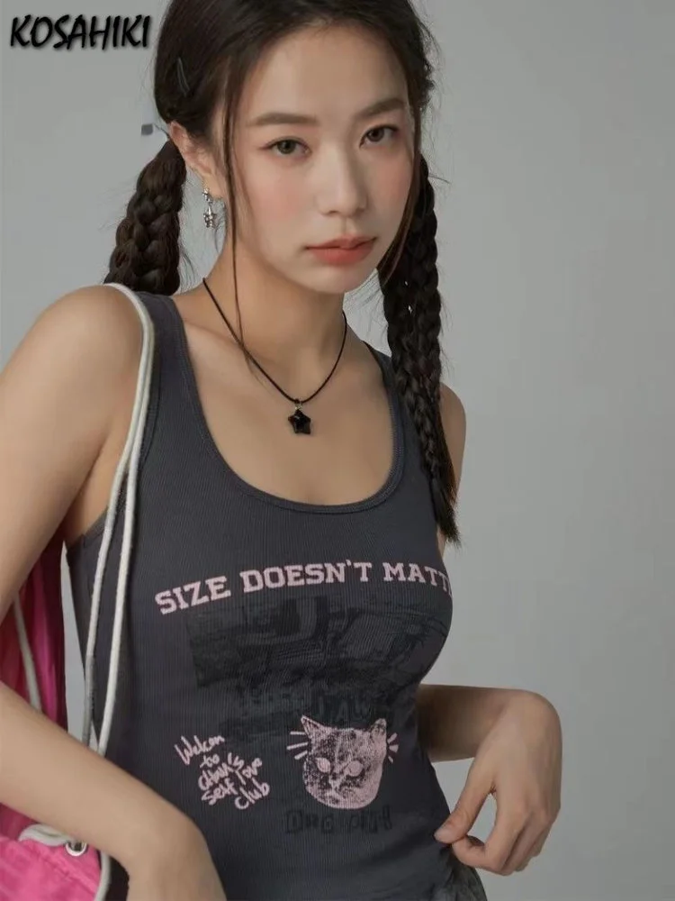 

Кроп-топ Y2k с мультяшным принтом кота и надписей, летняя облегающая уличная одежда без рукавов, топ с круглым вырезом, пикантные повседневные футболки в стиле Харадзюку, 2023