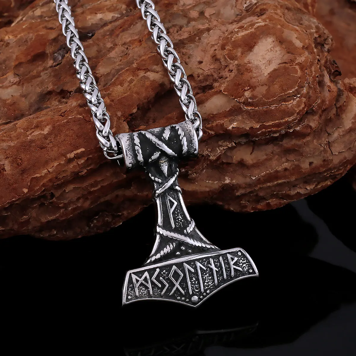 

Hip Hop Retro Men's Stainless Steel Thor's Hammer Viking Necklace Nordic Fashion Amulet Pendant Scandinavian Punk Jewelry Chain