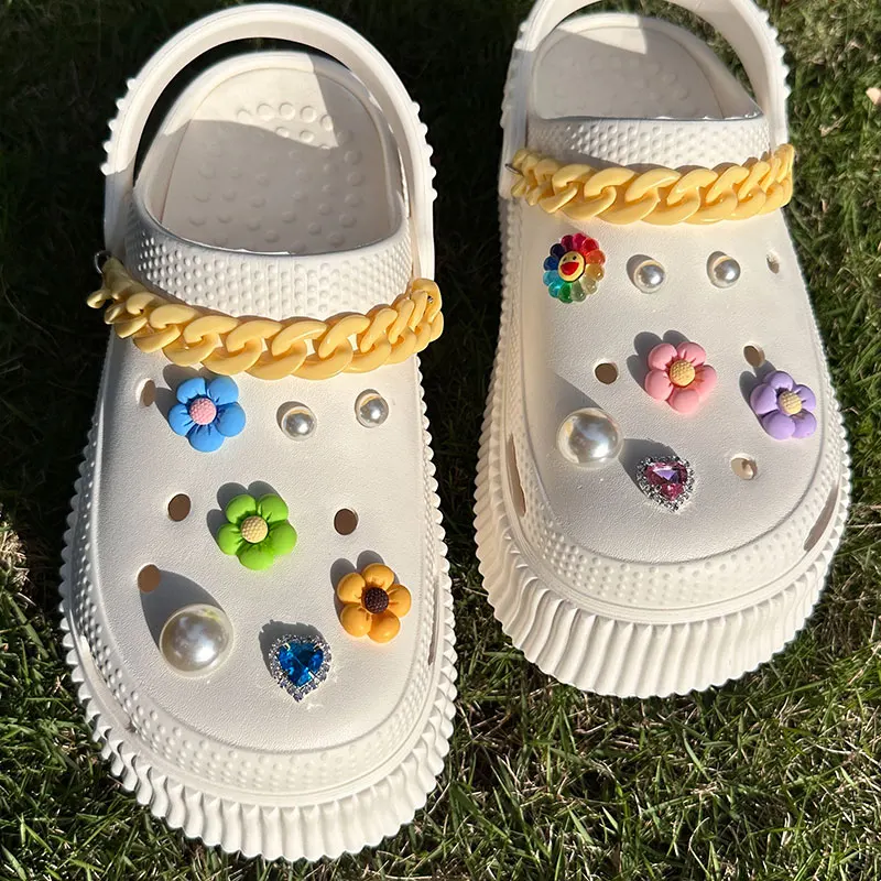 Cute Sunflowers Charms For Women Shoes Accessories Pack Vintage Luxury Rhinestone Chunky Acrylic Chains DIY Designer Jewelry