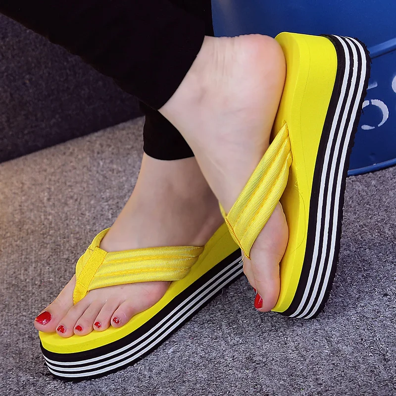 

2022 Summer Sandals Women Flip Flops Fashion Slope and Thick Sand Beach Slippers Candy Color Wedges Platform Outdoor Slippers