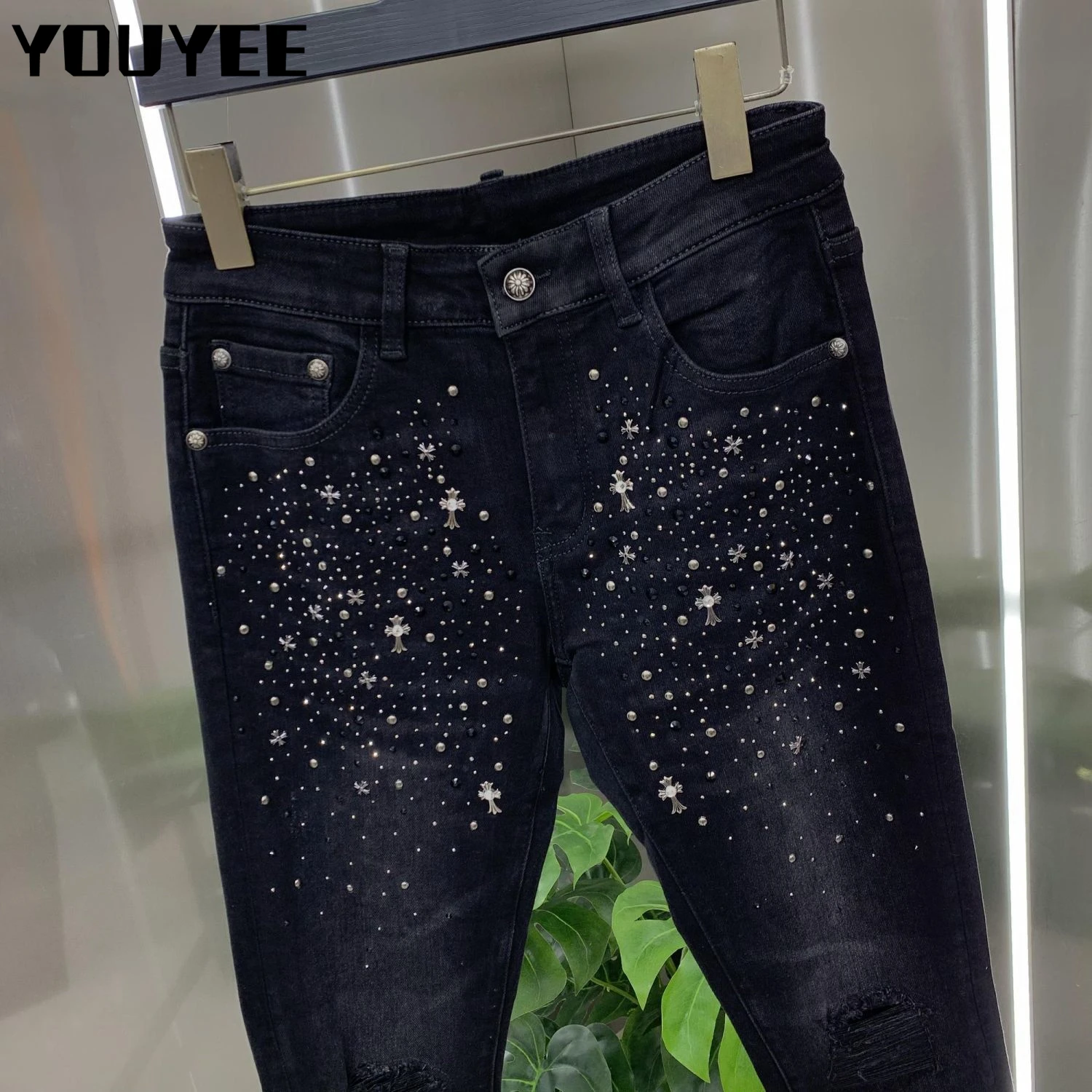Men Jeans 2022 NEW Black Hot Drill Rhinestones Rivet Destroyed Ripped Skinny Leggings Stretch Denim Streetwear Male Pants