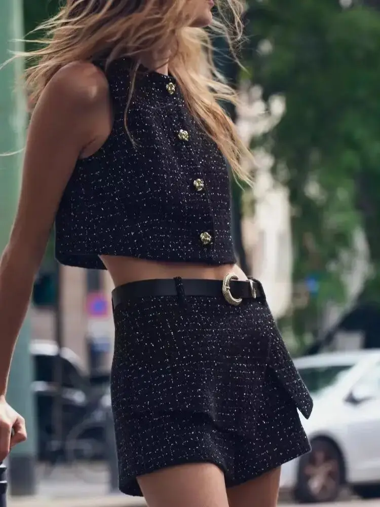 Zevity New Women Fashion O Neck Golden Buttons Tweed Woolen Short Vest Jacket Ladies Retro Sleeveless Crop Waistcoat Tops CT7315