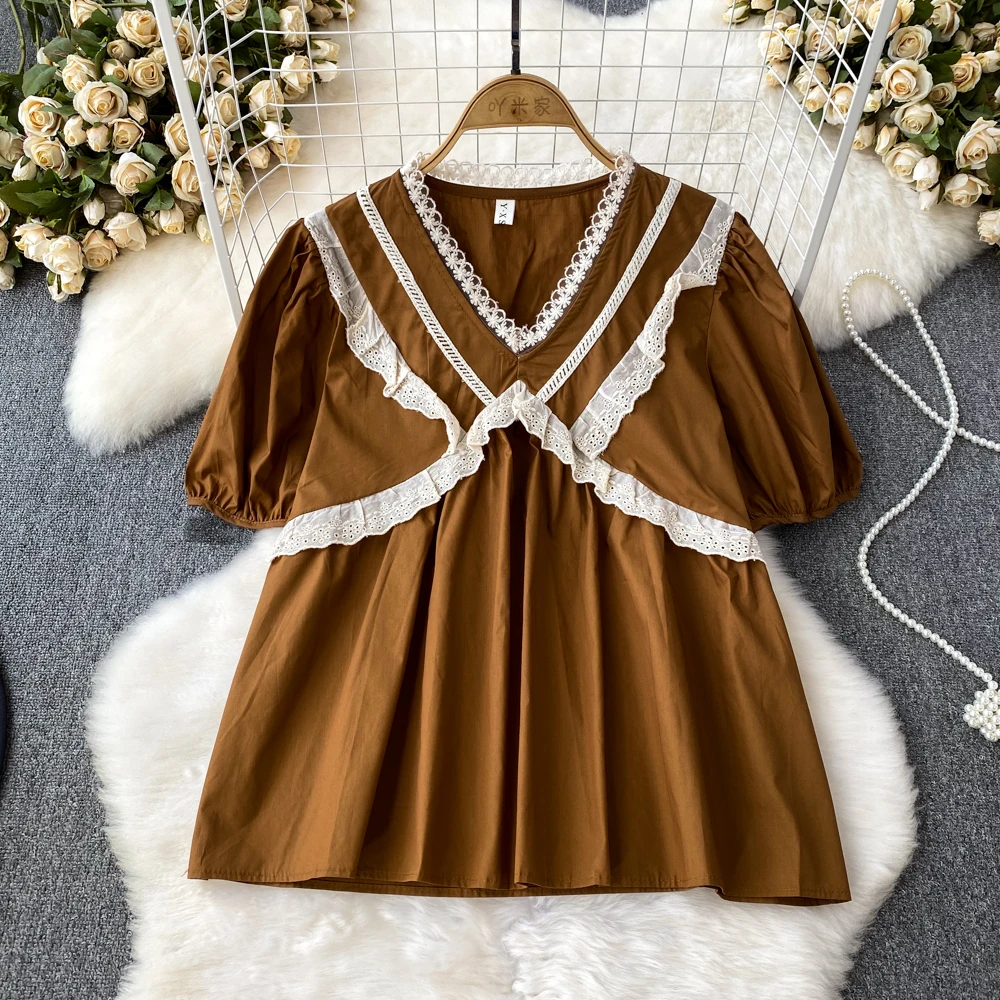 

VANOVICH Summer 2023 New Korean Style Sweet V-neck Lace Patchwork Puff Sleeve Pullover T-shirt Women's Casual Loose T-shirts