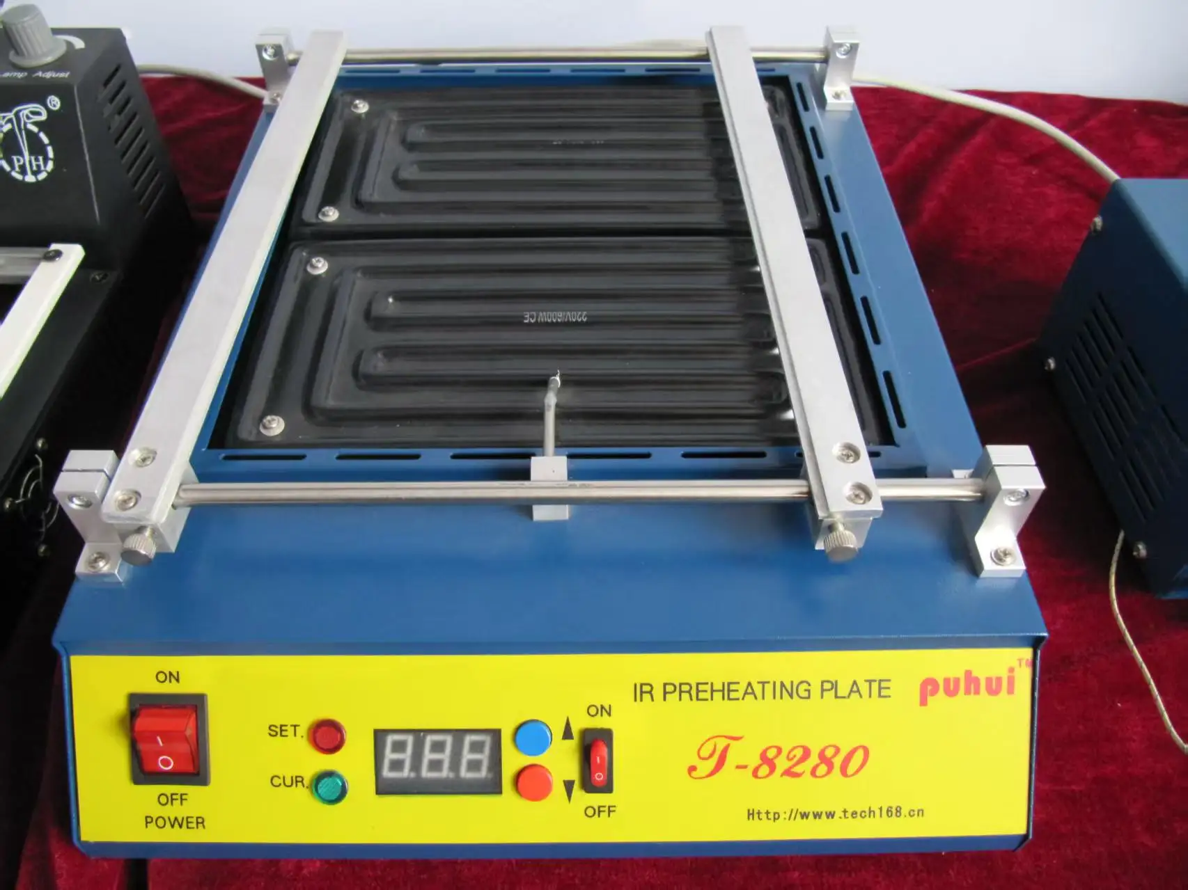 Фото Интеллектуальная инфракрасная преднагревательная станция PUHUI T8280 PID с высокой мощностью для пайки печатных плат и демонтажа BGA-микросхем материнских плат №3