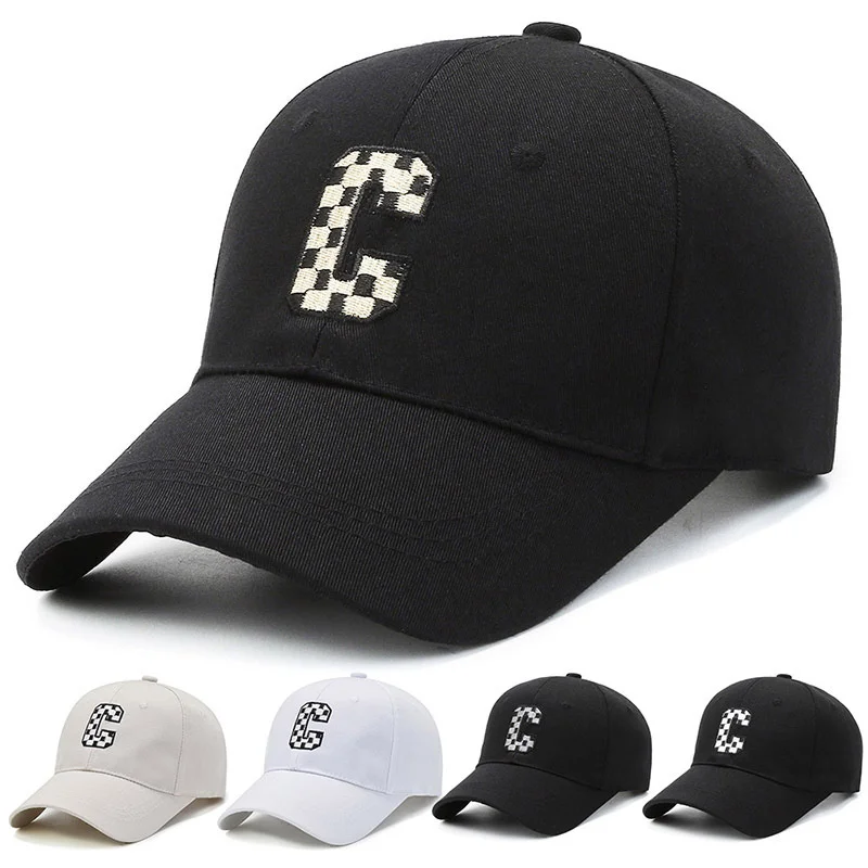 Бейсболка в клетку с Вышивкой Букв C