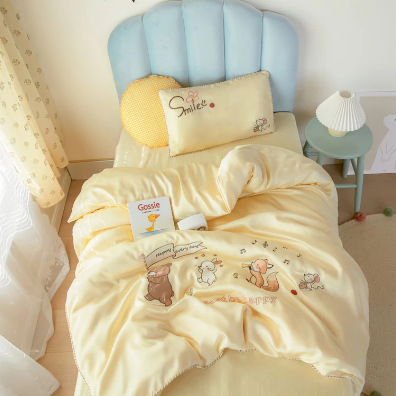 Ins Cute Cartoon 120x150 Days Silk Bear Children's Cool Summer Soft Quilt Cover Bed Sheet Kindergarten Student Single Kit