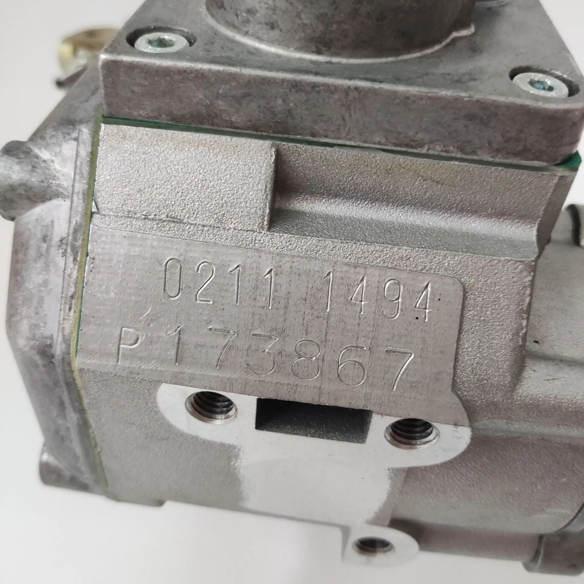 Детали двигателя в сборе регулятор скорости 0211 1327 1494 02111435 для дизельного Deutz BF4M2012C