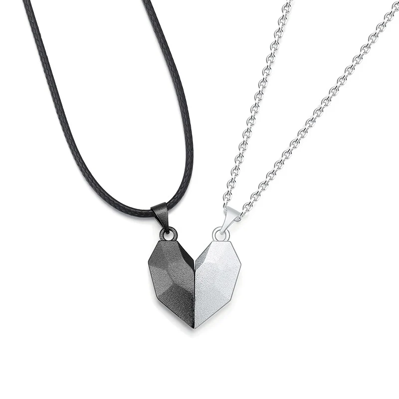 

2Pcs/set Magnetic Necklaces Lovers Heart Couple Pendant Distance Faceted Charm Necklace Women Gift On March 8