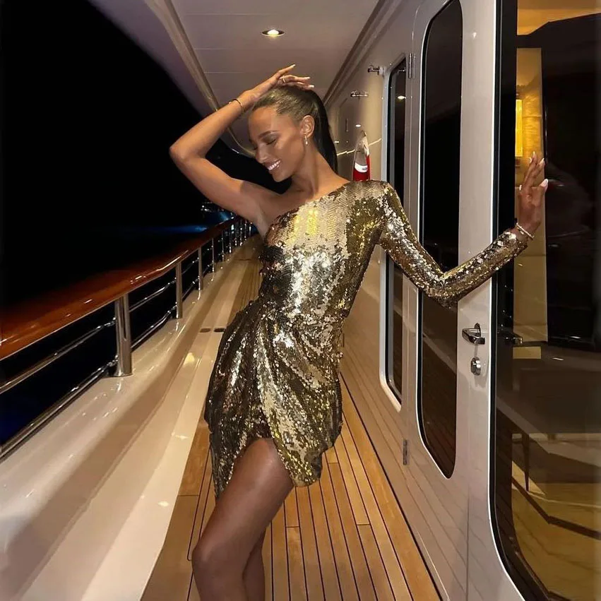 

Sparkly Gold Sequin Short Prom Dresses One Shoulder Ruffled Mini Cocktail Dress For Women Birthday Party Gown Short Event Dress