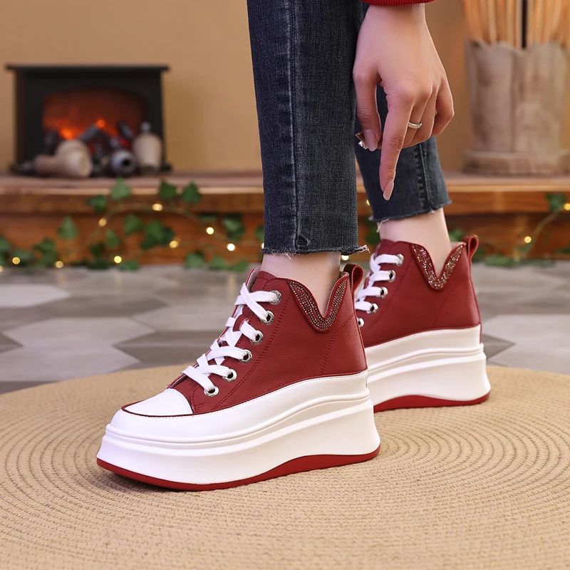 Женские кожаные ботильоны на платформе 9 см со скрытым каблуком