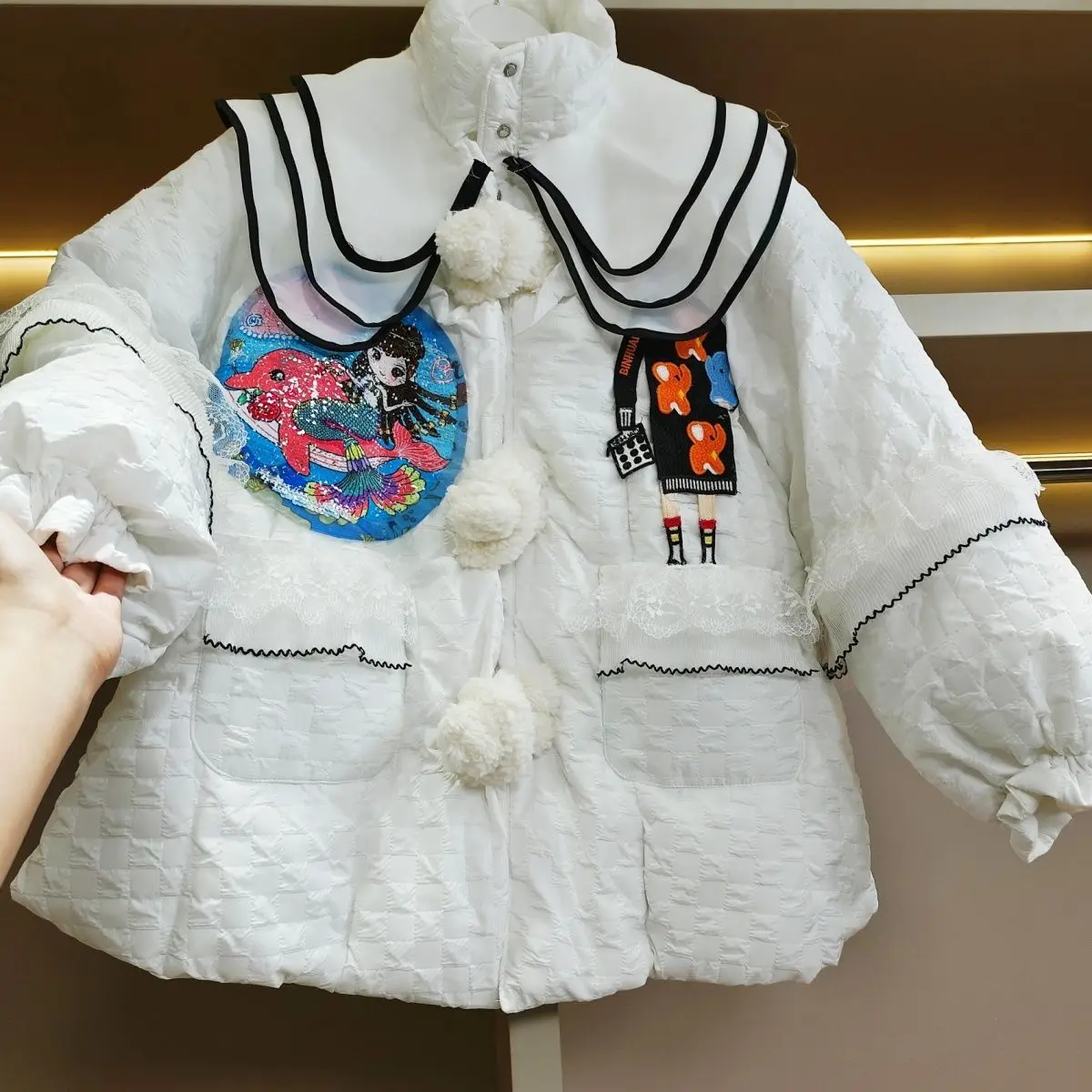 2022 New Autumn Winter Women Cotton-padded Coat Peter Pan Collar White Down Coats Sequins Cartton A-line Loose Wadded Jackets