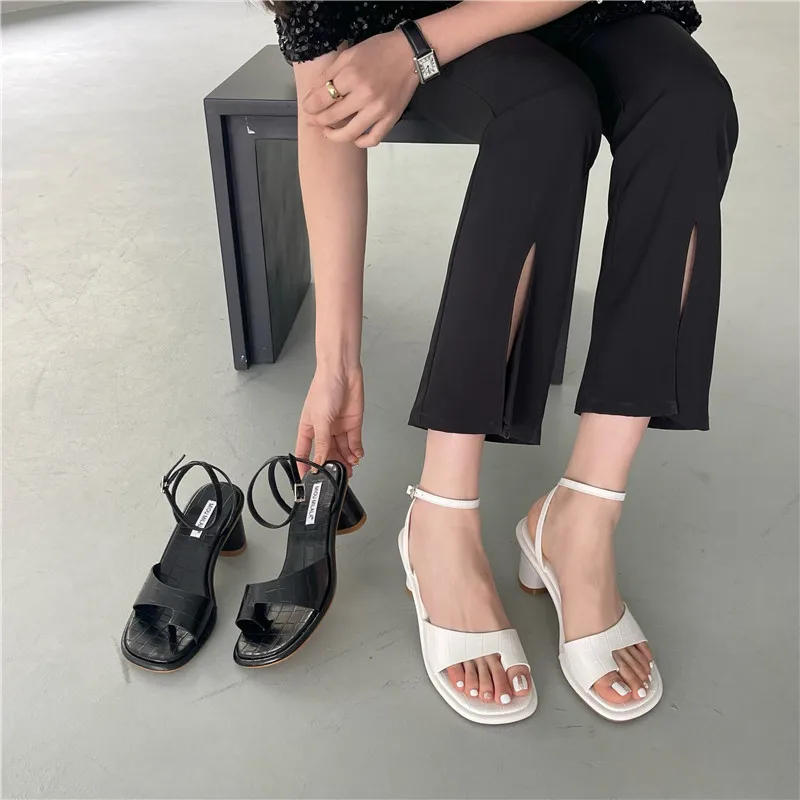 2022 Summer Flip Flops For Women  Fashion Square Toe Sandals Women Lace-Up Sandals Womens Beach Slide Shoes Open Toe Casual
