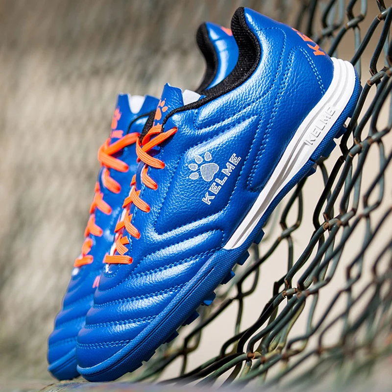 KELME Girls Football Shoes Professional Futsal Match Training Soccer Shoes TF Boys Football Boots Outdoor Kid's Sneakers 873701