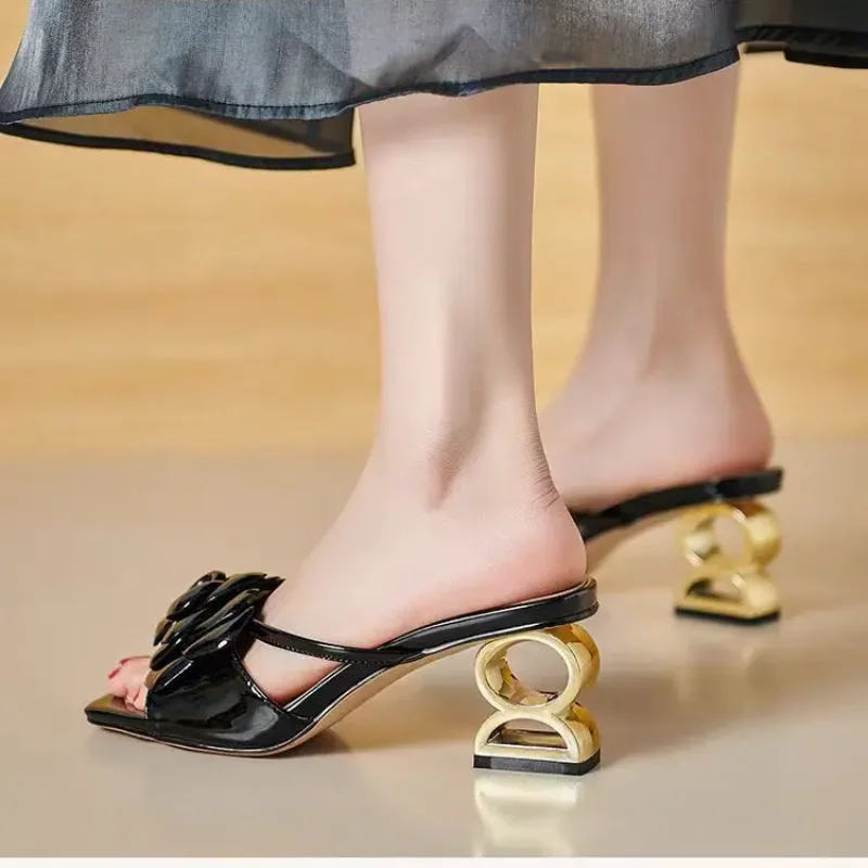 Женская обувь новинка 2024 летние модные цветы черное бежевое золотое платье