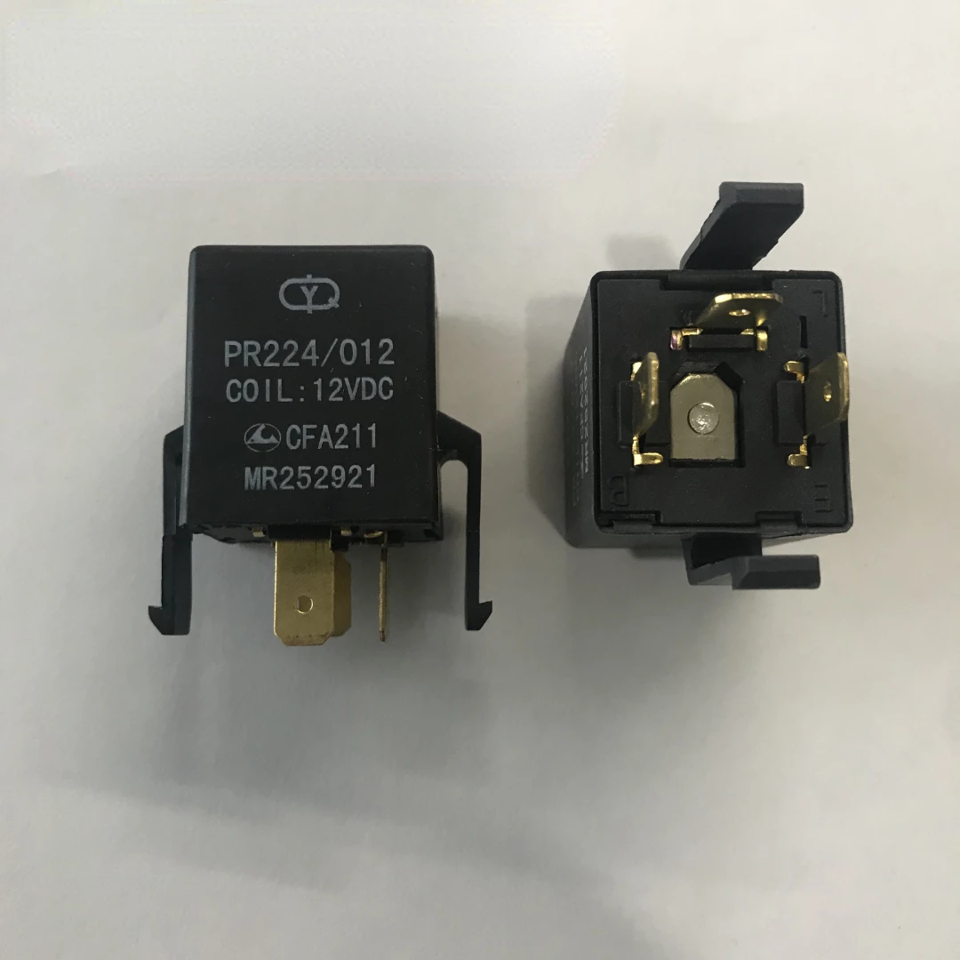 

For Mitsubishi Pajero V3 V33 Flash Car Relay Turn Signal Relay MR252921