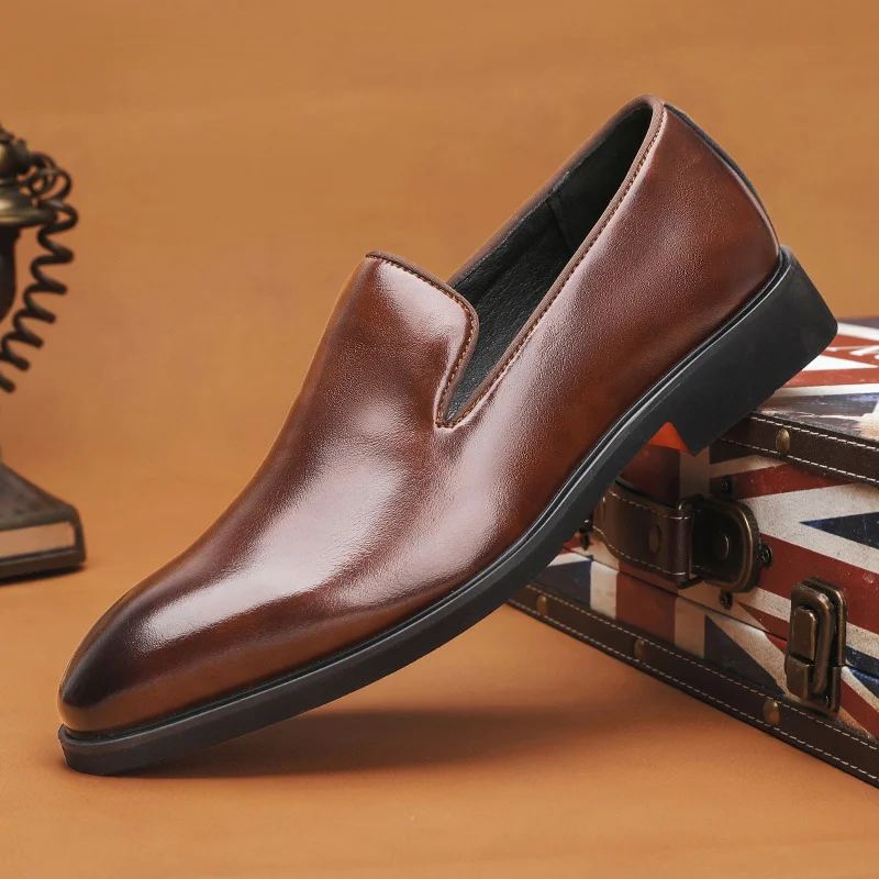 

Итальянские Брендовые мужские лоферы, коричневые повседневные туфли с мягкой подошвой и красной подошвой из лакированной кожи, уличные деловые классические туфли, большой размер 38-48
