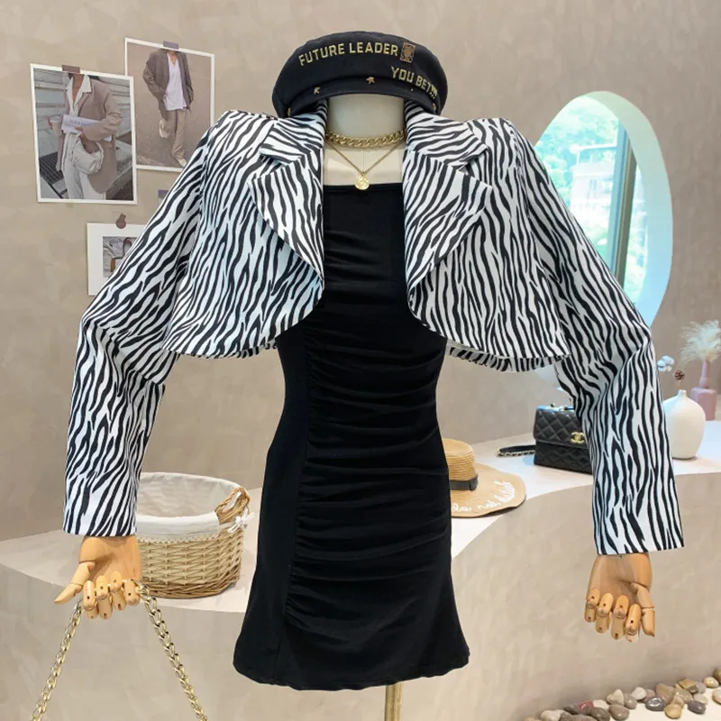 

Niche Design New Women's Clothing 2022 Spring Long Sleeve Zebra Print Short Blazer Coat With Suspender Dress Two-piece Set