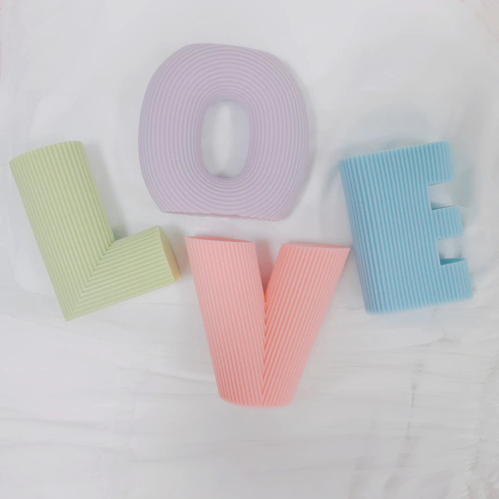 

Aesthetic Curved Home Deco Resin Mould Ribbed Letter Love Candle Molds Alphabet Pastel Decorative Candle Silicone Mold