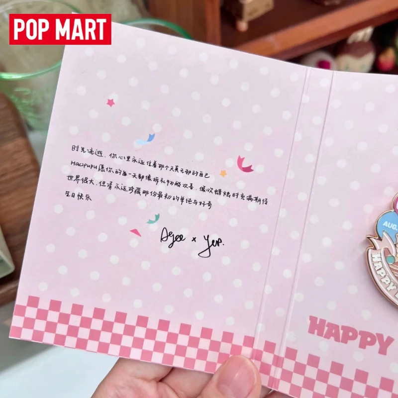 Фото Оригинальный значок POP MART April Hirono Birthday Badge, лимитированная серия, в наличии №3