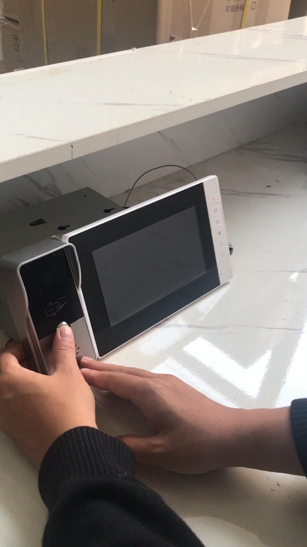 

Abe has launched a new HD video doorbell villa walkie talkie with IP65 waterproof