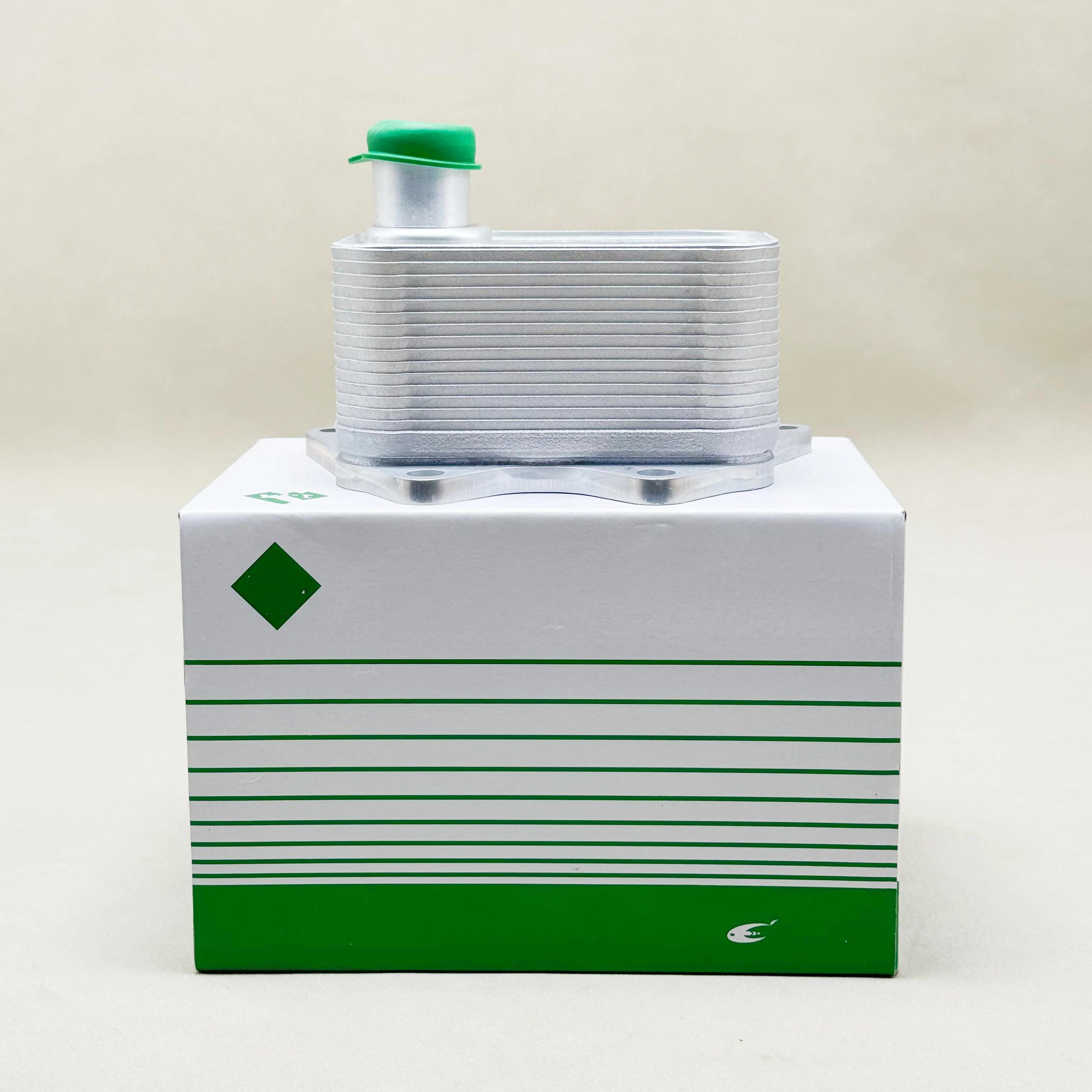 

06J117021J 06J117021D EA888 Алюминиевый масляный радиатор двигателя для VW Golf MK6 Passat Jetta Tiguan Audi A4 Q3 Q5 Eos Amarok