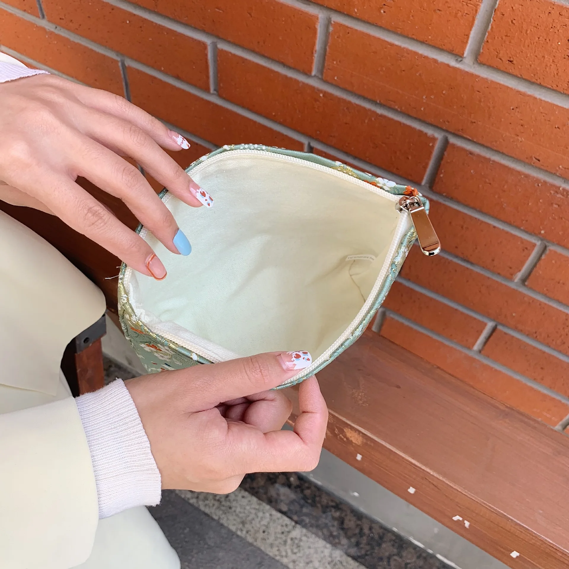 Women Retro Makeup Storage Bag Flower Cosmetic Necesserie Organizer Travel Toiletry Bags Cute Pencil Case |