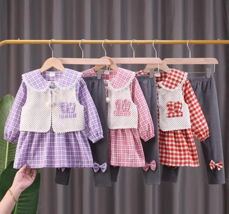 

3 шт., детский джинсовый жилет + толстовка с динозавром + джинсы