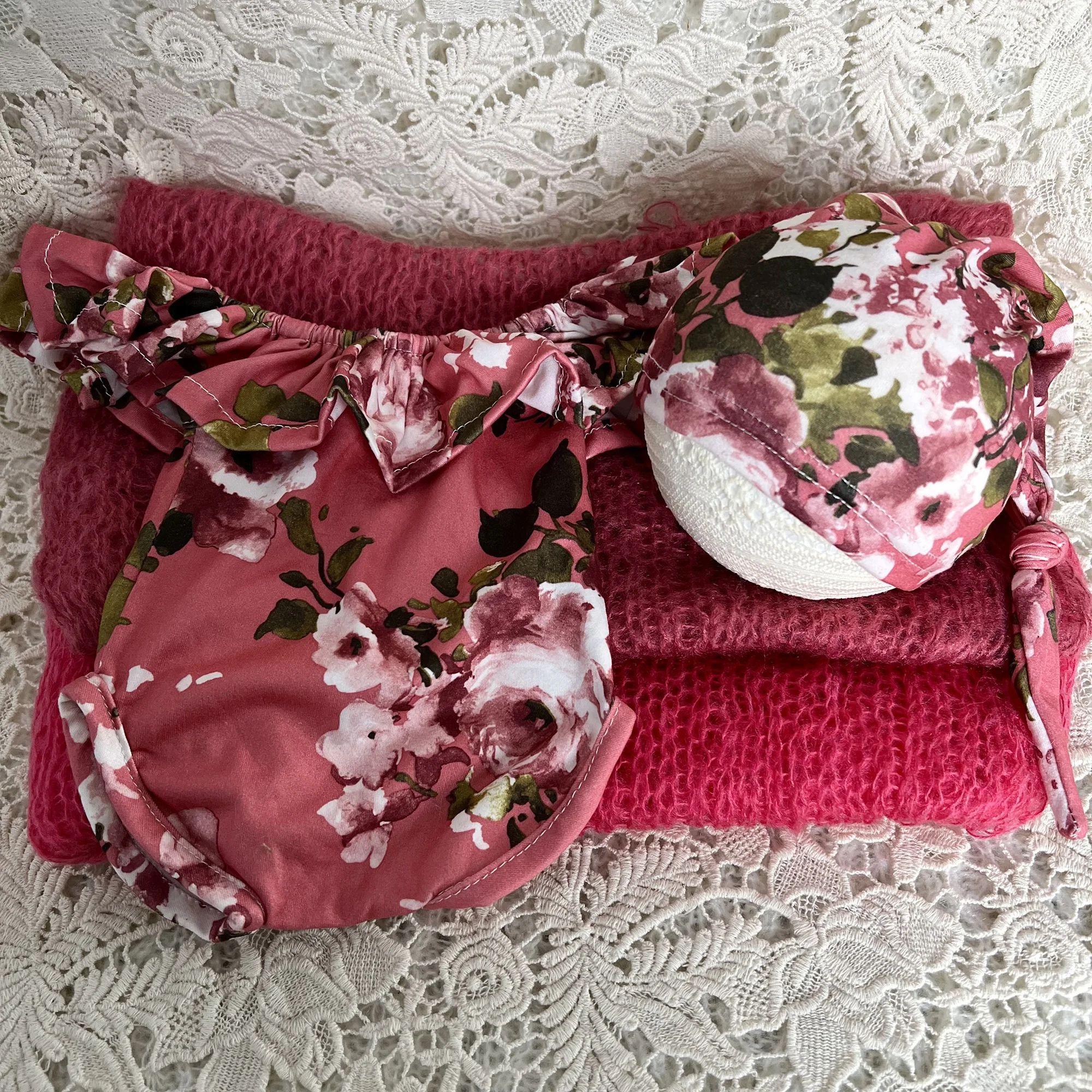 Комбинезон без рукавов с принтом для новорожденных и шляпой ткань искусственным