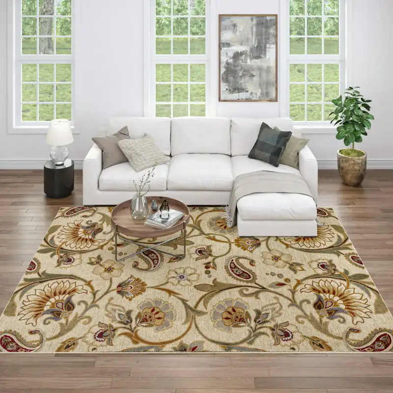 

Beige and Green Area Rug, 5' x 7'