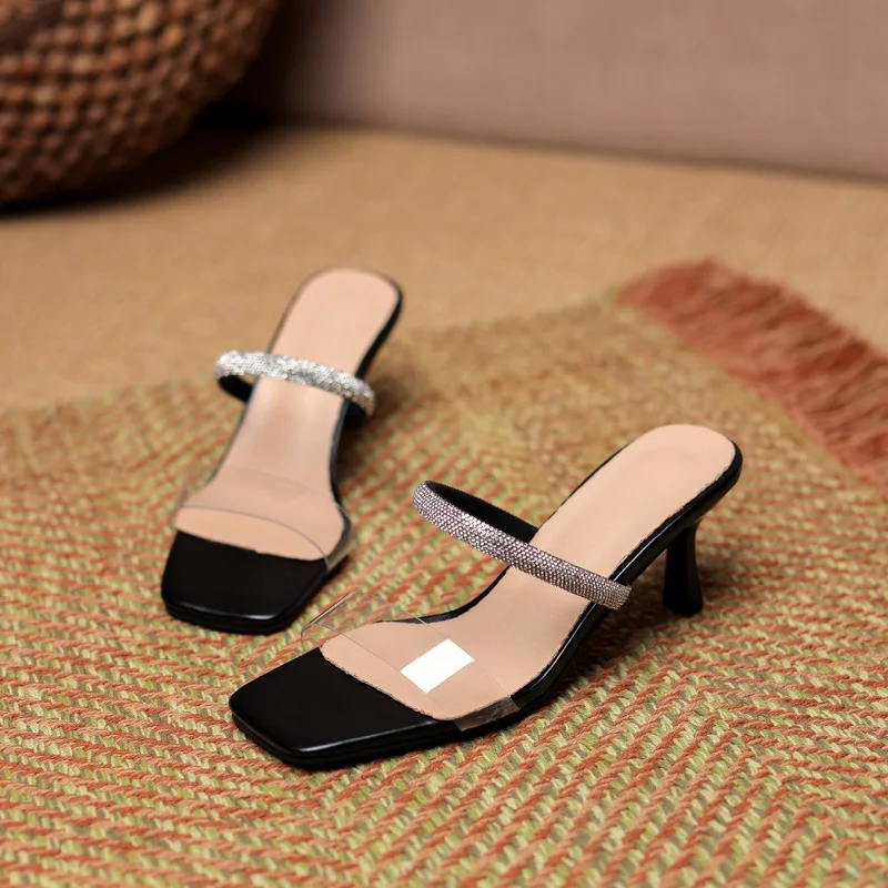 

Женские шлепанцы из ПУ кожи, на низком каблуке