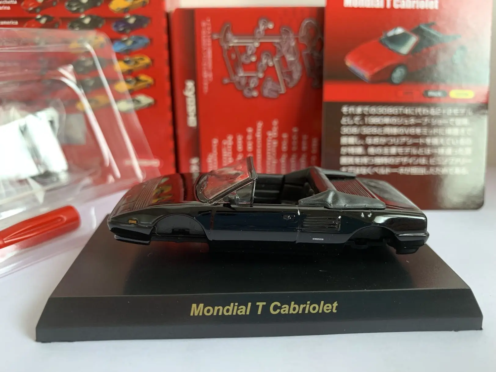 

1/64 KYOSHO Ferrari Mondial T Cabriolet Roadster Collect die casting alloy assembled trolley model